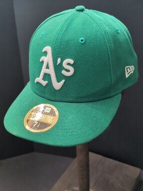59Fifty,New Era,Men's Green Oakland Athletics Official On-field Low Profile Hat.